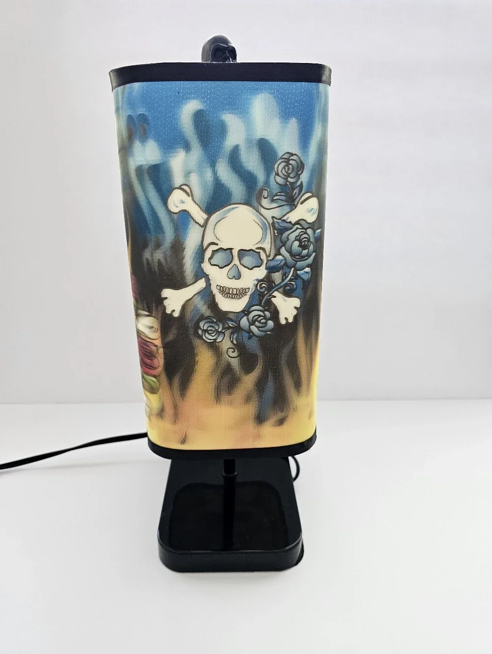 Vintage Y2K Skull & Roses Tattoo Desk Lamp